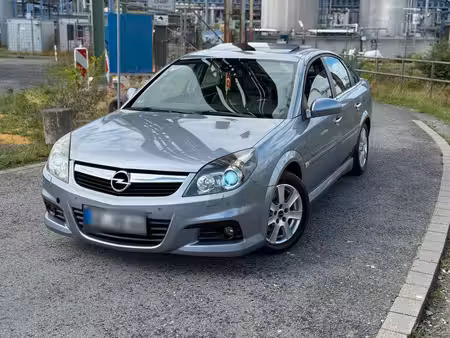 Opel Vectra 2.2 155 OPC Line