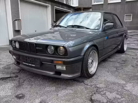 BMW Série 3 325e