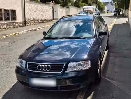 Audi A6 V6 2.4 165
