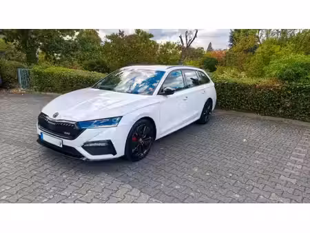 Škoda Octavia RS 2.0 TSI 245