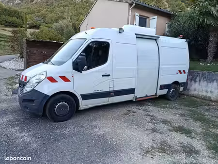 Renault Master 2.3