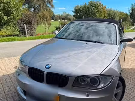 BMW Série 1 118i 2.0 143