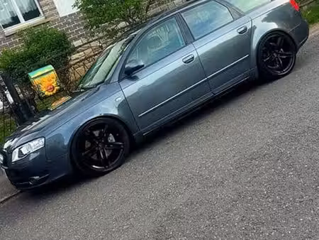 Audi A4 V6 3.0 quattro