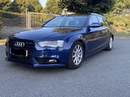 Audi A4 2.0 TDI 177 Attraction quattro