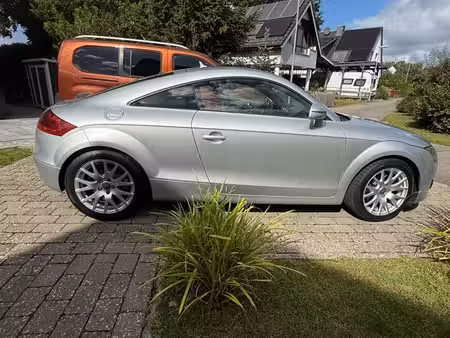 Audi TT 2.0 TFSI 200