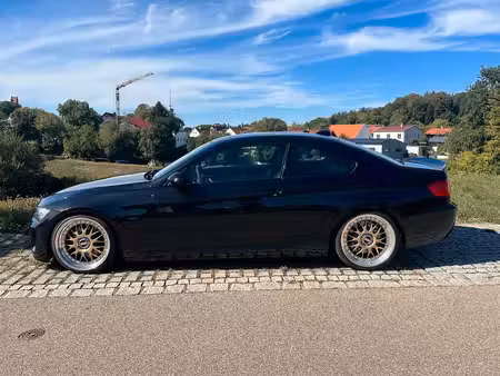 BMW Série 3 330d 3.0 231