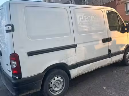 Renault Master 2.5 dCi 100