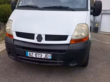 Renault Master 2.5 dCi 100