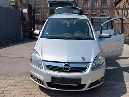 Opel Zafira 2.2 150 Cosmo