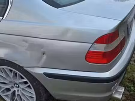 BMW Série 3 320i 2.2 170