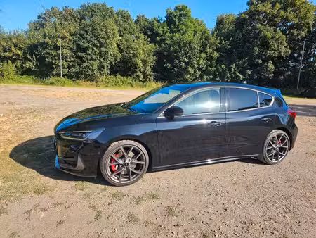 Ford Focus ST 2.3 EcoBoost 280