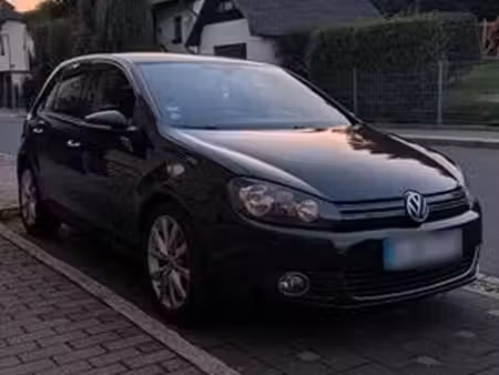 Volkswagen Golf 1.6 TDI 105
