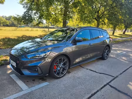 Ford Focus ST 2.3 EcoBoost 280