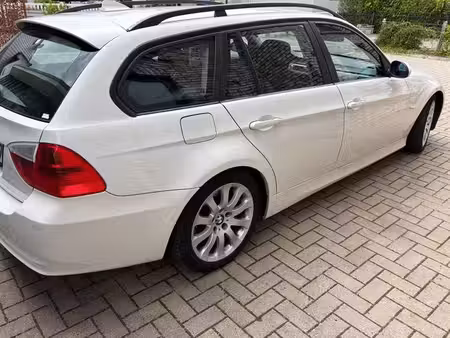 BMW Série 3 318d 2.0 143