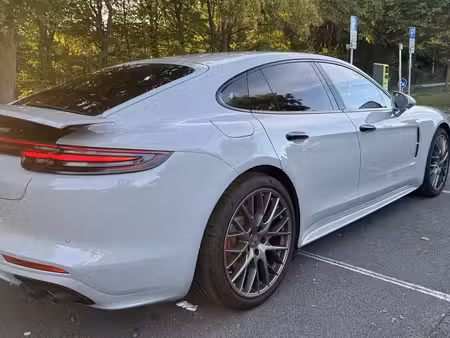 Porsche Panamera Turbo V8 4.0 550 4x4