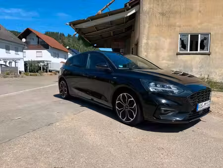 Ford Focus 1.0 125 ST Line