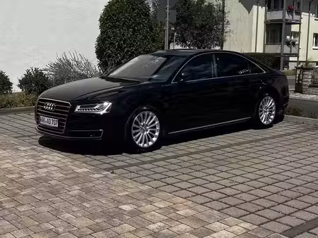 Audi A8 V6 3.0 TDI 262 quattro