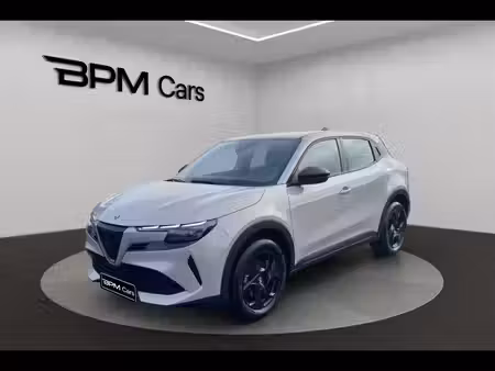 Alfa Romeo Junior Ibrida 1.2 136