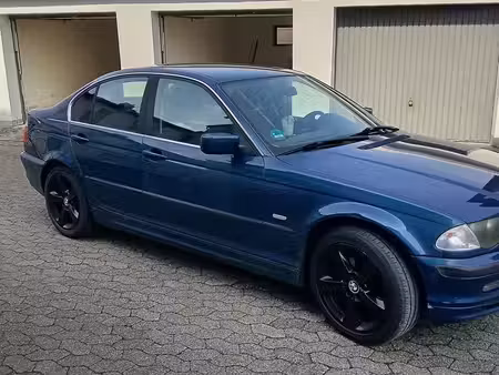BMW Série 3 320i 2.2 170