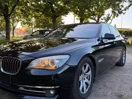 BMW Série 7 730d 3.0 258