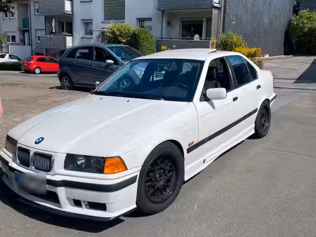 BMW Série 3 328i 2.8 193