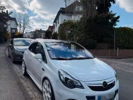 Opel Corsa OPC 1.6 OPC Line