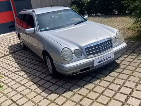 Mercedes-Benz Classe E E 200 Elegance