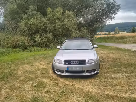 Audi A4 V6 3.0 220 quattro