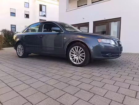 Audi A4 2.0 130