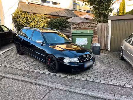 Audi A4 RS4 V6 2.7 T 380 quattro