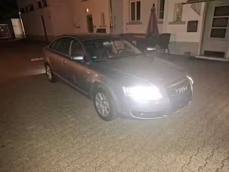 Audi A6 V6 3.2 FSI 255