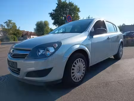 Opel Astra 1.4 90 Selection