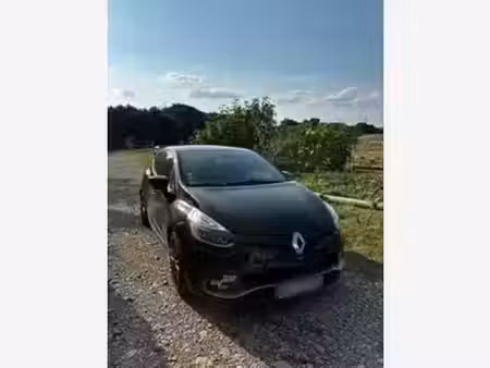 Renault Clio RS Trophy 1.6 T 220