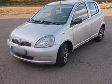 Toyota Yaris 1.0 VTi 68