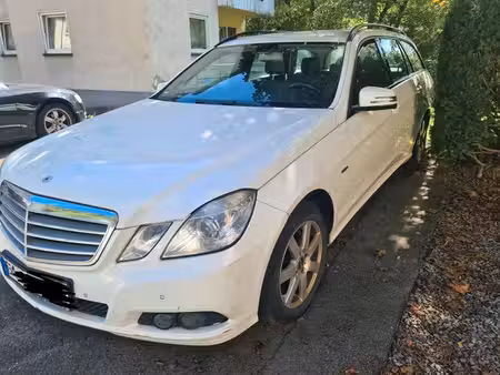 Mercedes-Benz Classe E E 200 2.1 136