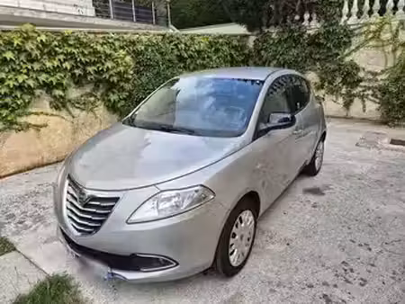 Lancia Ypsilon 1.2 69 Silver