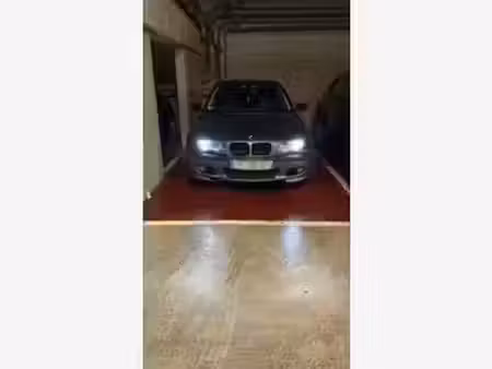 BMW Série 3 320i 2.2 170