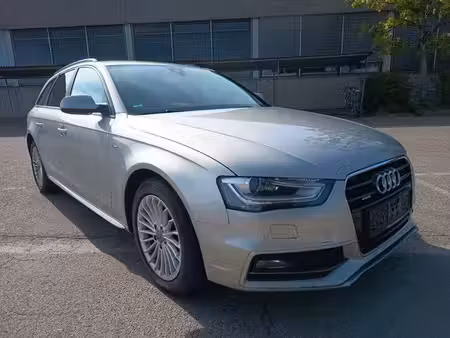 Audi A4 2.0 TFSI 225 Attraction quattro