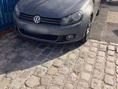 Volkswagen Golf 1.6 TDI 105