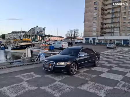 Audi A8 S8 V10 5.2 450 quattro