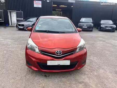 Toyota Yaris 1.4 90 Dynamic