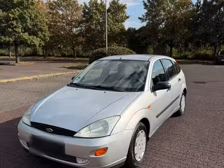 Ford Focus 1.4 75