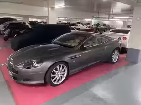Aston Martin DB9 V12 5.9 450