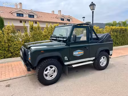 Land Rover Defender TD5 2.0 122