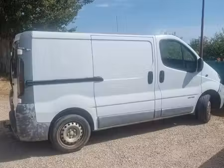 Renault Trafic 1.9 dCi 100