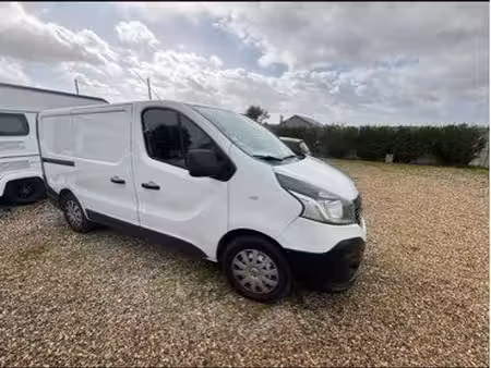 Renault Trafic dCi 145