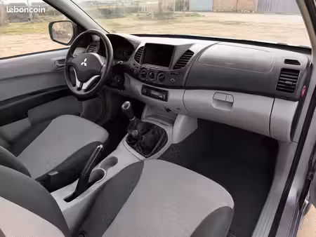 Mitsubishi L200 2.5