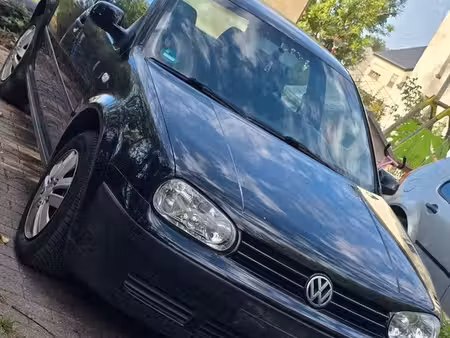 Volkswagen Golf 1.4 75