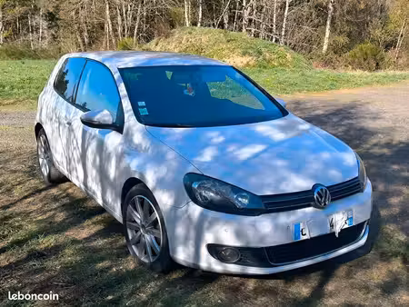 Volkswagen Golf 2.0 TDI 140