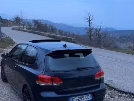 Volkswagen Golf GTI 2.0 TSI 210